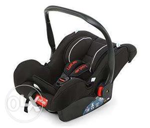 Luvlap baby car seat.. used only for 2 days..