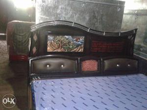 New Double bads nd total wood furnitures available jenuan