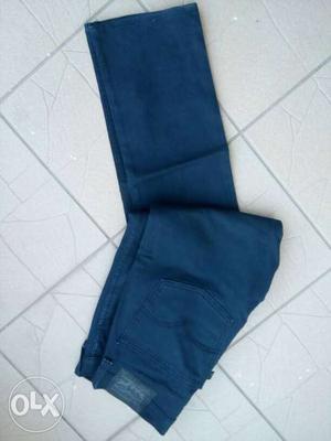 New Levi's men's dark blue jeans waist 32