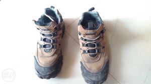 Shoes is condition very good woodland