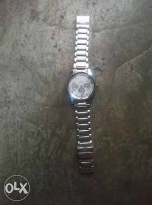 This new watch i purchased last month i want sale