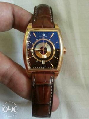 Watch was a gift.Used want to sell urgently 22 carat gold