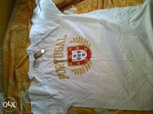 White Cotton T-shirt (Portugal) size M and white