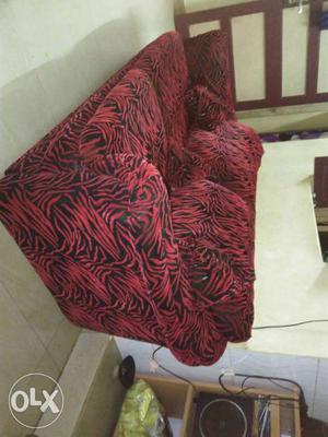 2-cushion Red And Black Fabric Sofa
