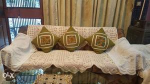 5 seater sofa in very good condition