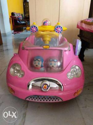Battery operated kid's car. Very good working
