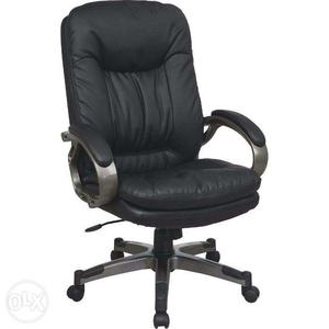 Black leather chair with wheels