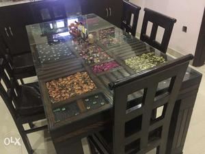 Brand new condition dinning table With 6 chair