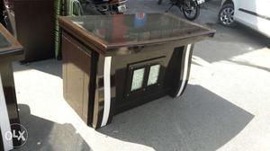 Brand new office table available