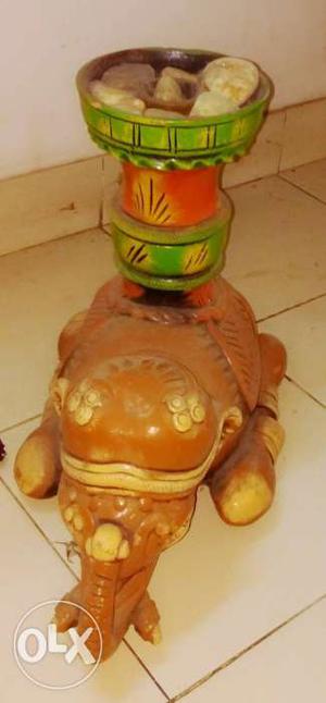 Decorative solid elephant clay pot