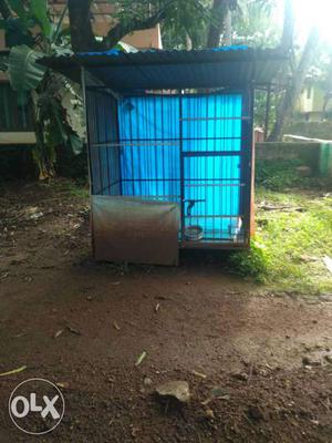 Excellent condition dog cage fixed price no damage