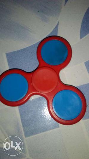 New hand spinner with box