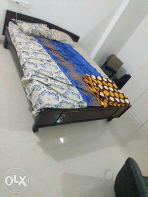 Queen size bed (5x6) - 3 months old. Wood finish