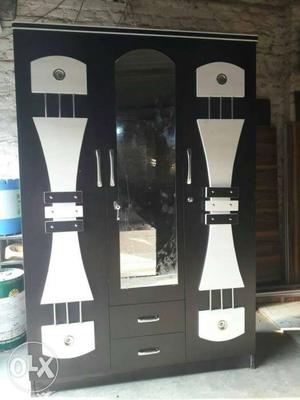 Rehan wood furniture White And Black Wooden Wardrobe With