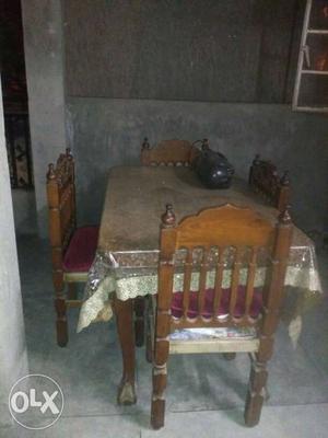 Wooden 4 Chairs Dining Table in good condition.