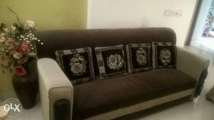 Beautiful sofa set 3 +1+1 in excellent condition