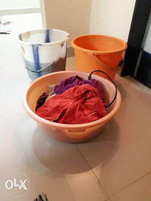 Bucket and tub (3 items)