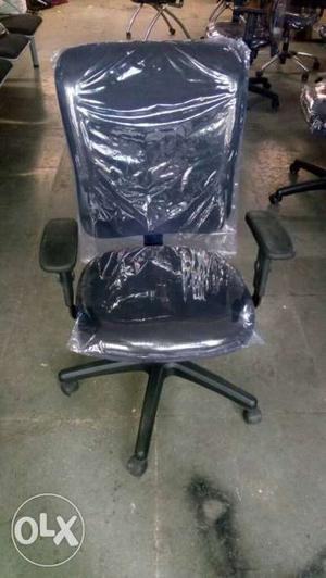 Featherlite office chairs good in condition and