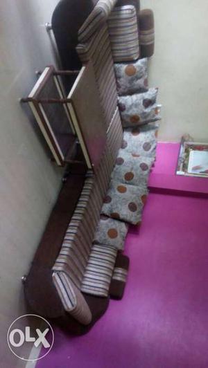 It's in good condition buyed 2years before. it's