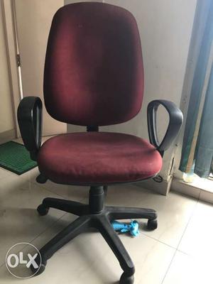 New chair hardly used