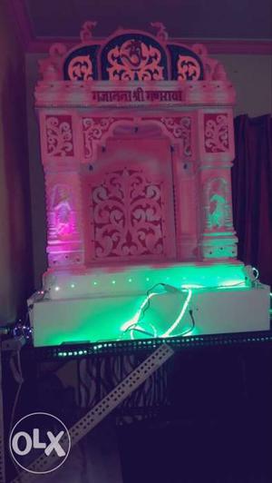 Pink, Green, And White Altar