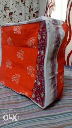 Sari box without outer plastic cover but in
