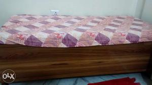 Single bed with box (Deewaan)