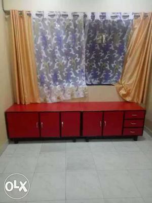 Sitting and storage table with good quality of