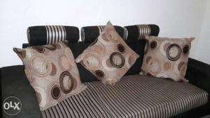 Sofa set 5 seater with Brown Throw Pillows