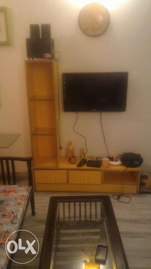 Tv cabinet, side racks brand new only 6 months old