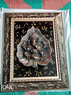 White And Brown Wooden Ganesha Photo Frame