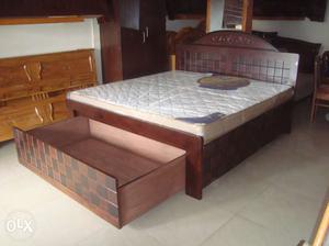 Wooden bed king size