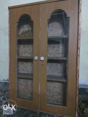 Wooden cabinet, gud condition size -,