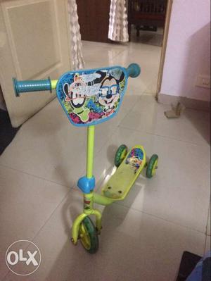 Children's Green 3-wheeled Kick Scooter