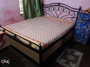 Double Bed Size 6 X 5 Ft For Sale Iron Type