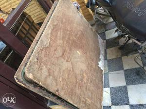 Folding bed 4"6 with iron frame excellent condition,
