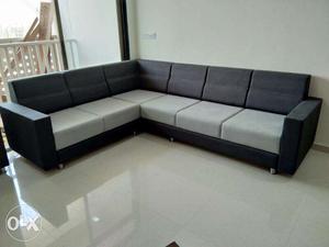 New sofa set with genuine guarantee.