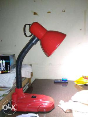 New table lamp to sell, without bulb