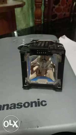 Panasonic LCD projector lamp used only 480 hours