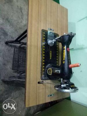 Sweing machine in very good condition