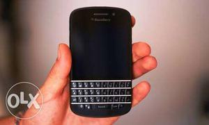 Blackberry q10 4 g gud condition