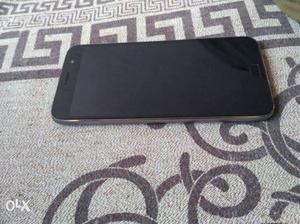 Lenovo Zuk Z1 in good condition. Awesome phone.