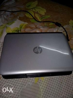 Good condition Hp 10 inch tuch screen laptop