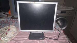Gray And Black Acer Flat Screen Computer Screen