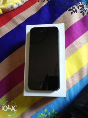 Iphone 5s New condition Single handed used With