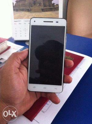 Micromax canvas 4 plus for sell, only 6 months used, in good