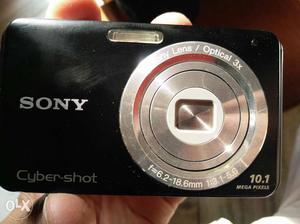 Sony Camera 10.1 MP perfect condition