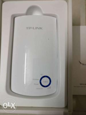TP Link Wi-fi range extender 300 MBPS speed