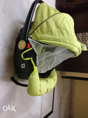 Baby Car Seat Rear Facing New (never Been Used)