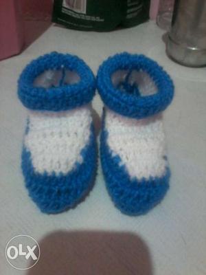Baby's Blue-and-white Crib Shoes